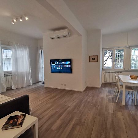 Cozy San Pietro Apartment Rome Bagian luar foto