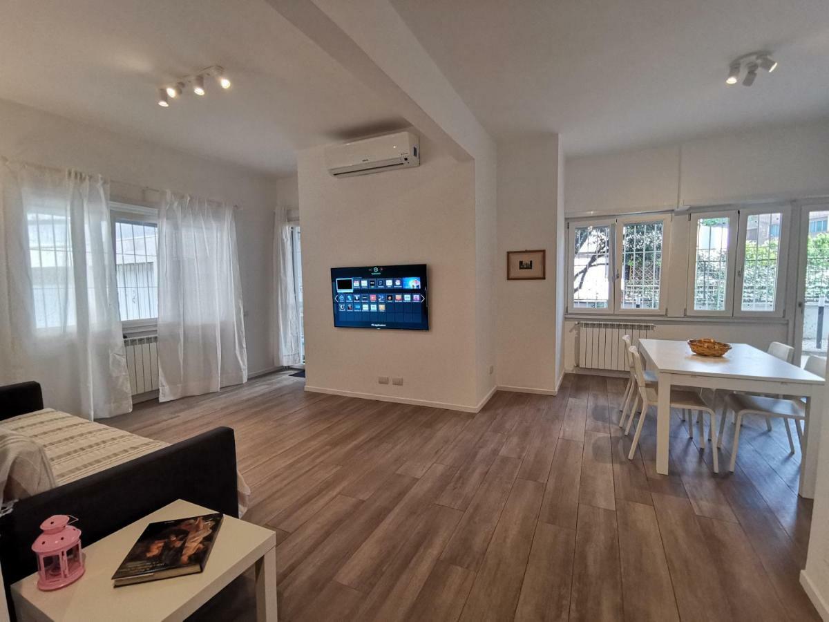 Cozy San Pietro Apartment Rome Bagian luar foto